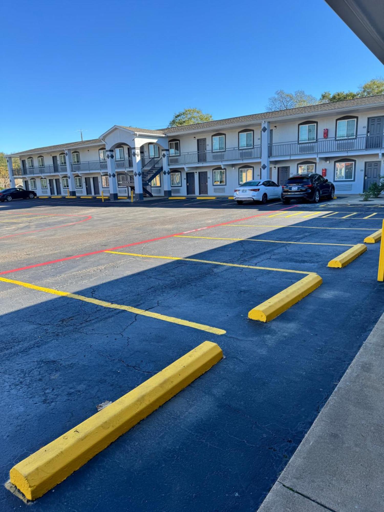 Continental Inn And Suites Nacogdoches Tx Sfa University Downtown Exterior foto