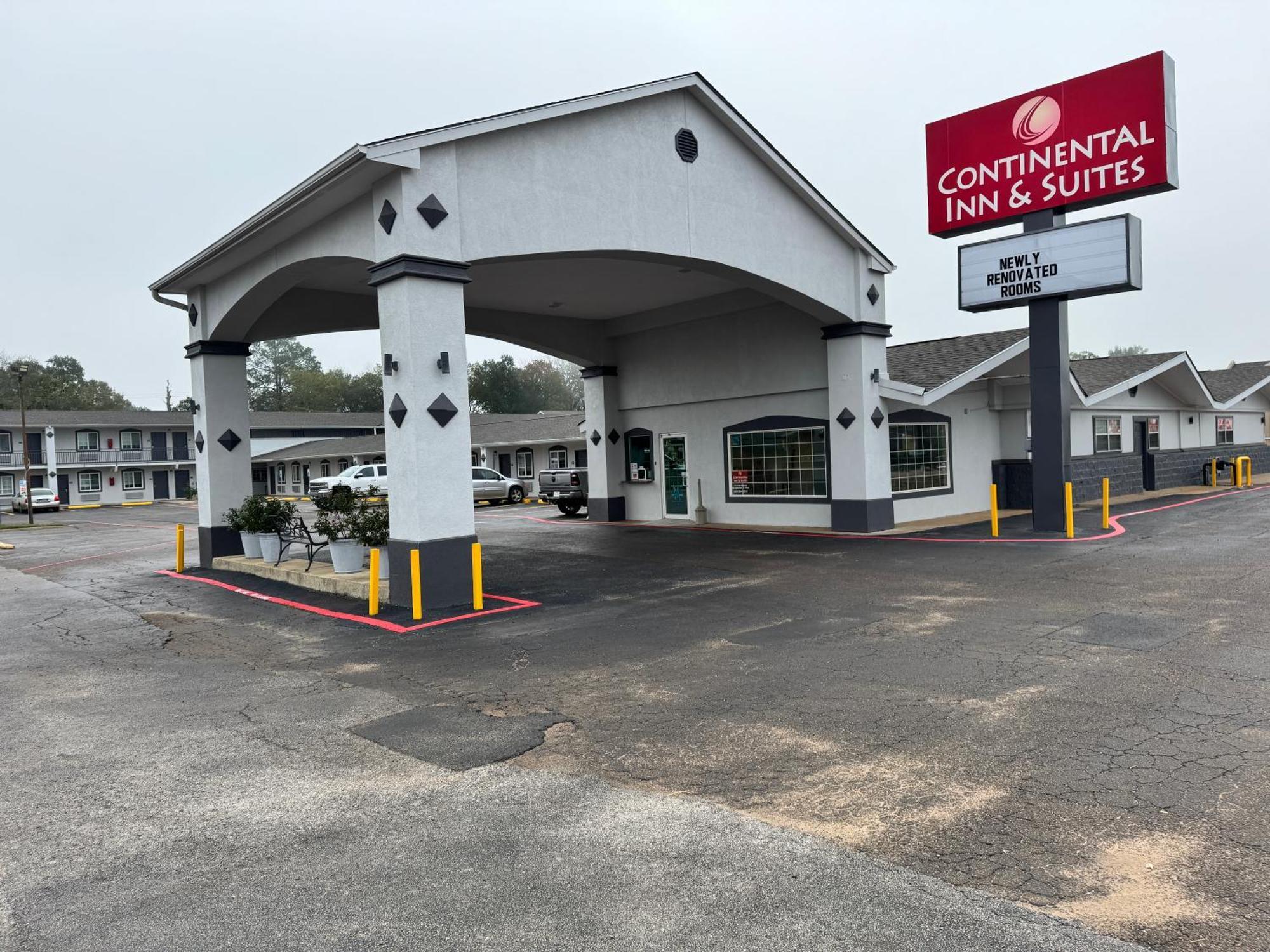 Continental Inn And Suites Nacogdoches Tx Sfa University Downtown Exterior foto
